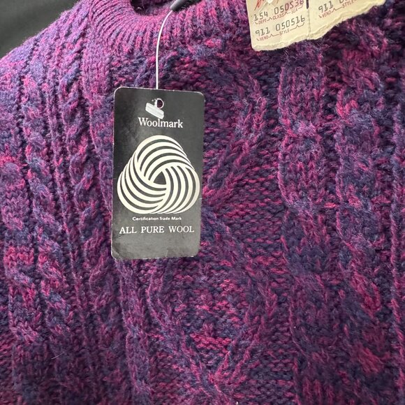 NWT VTG Lord & Taylor Wool Crewneck Preppy Holiday Christmas Sweater (Size M) - Picture 13 of 14